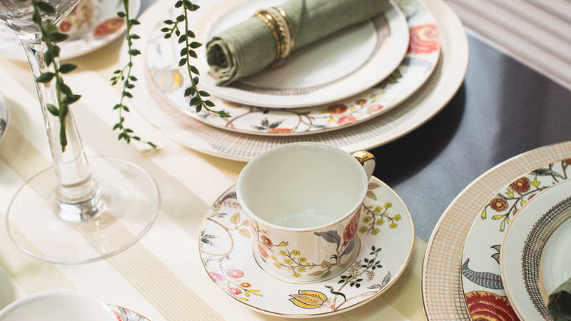 Here’s-How-To-Mix-And-Match-Your-Dinnerware-With-Style-Kopin-Tableware-Indonesia